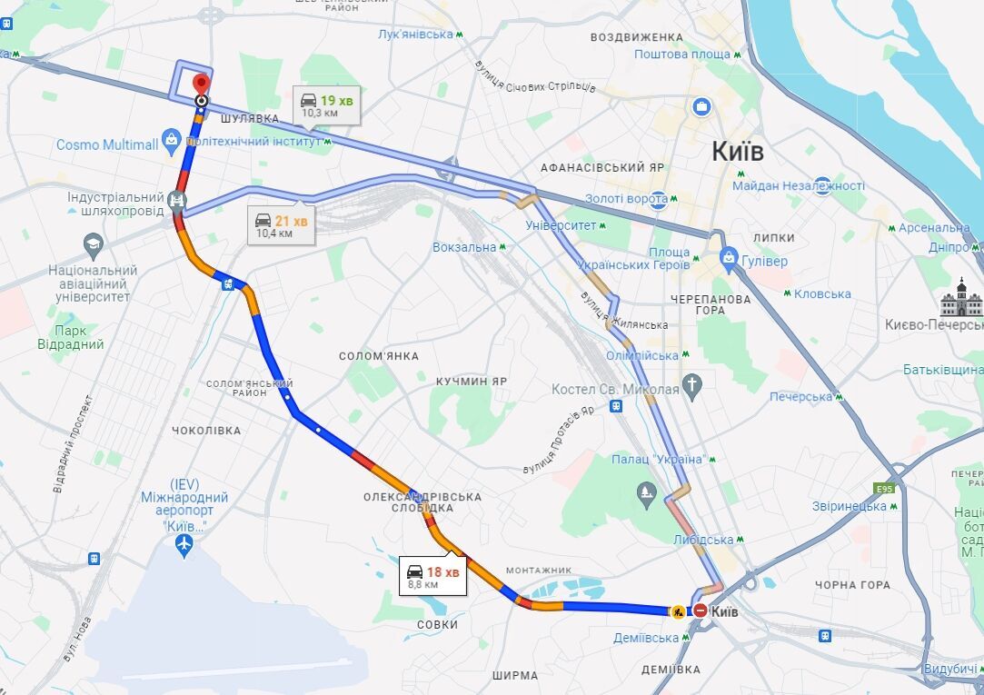 В Киеве на дорогах образовались утренние пробки: где не проехать. Карта