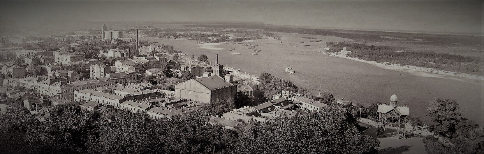 В сети опубликовали уникальные панорамы киевского Подола в 1955 году. Фото