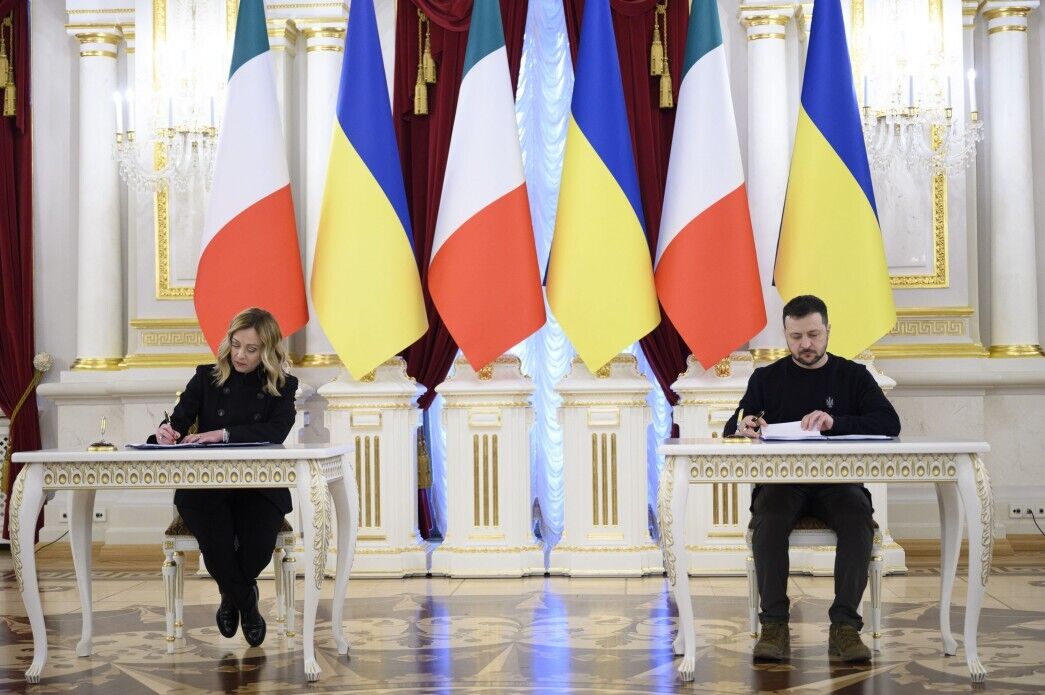 Зеленский и Мелони подписывают соглашение о безопасности