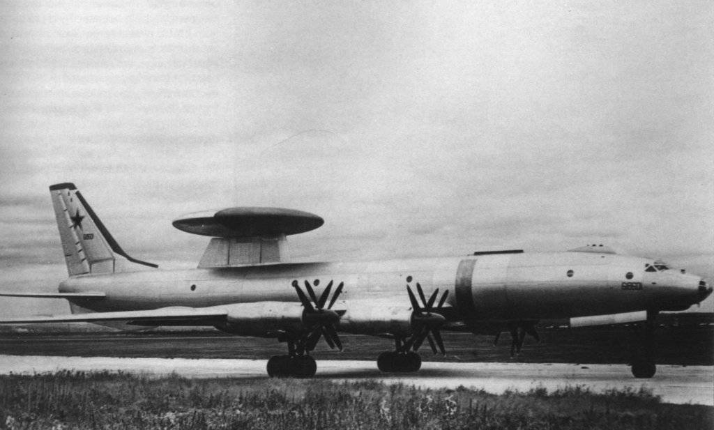 Ту-126: каким был советский предшественник российского А-50 и что с ним произошло
