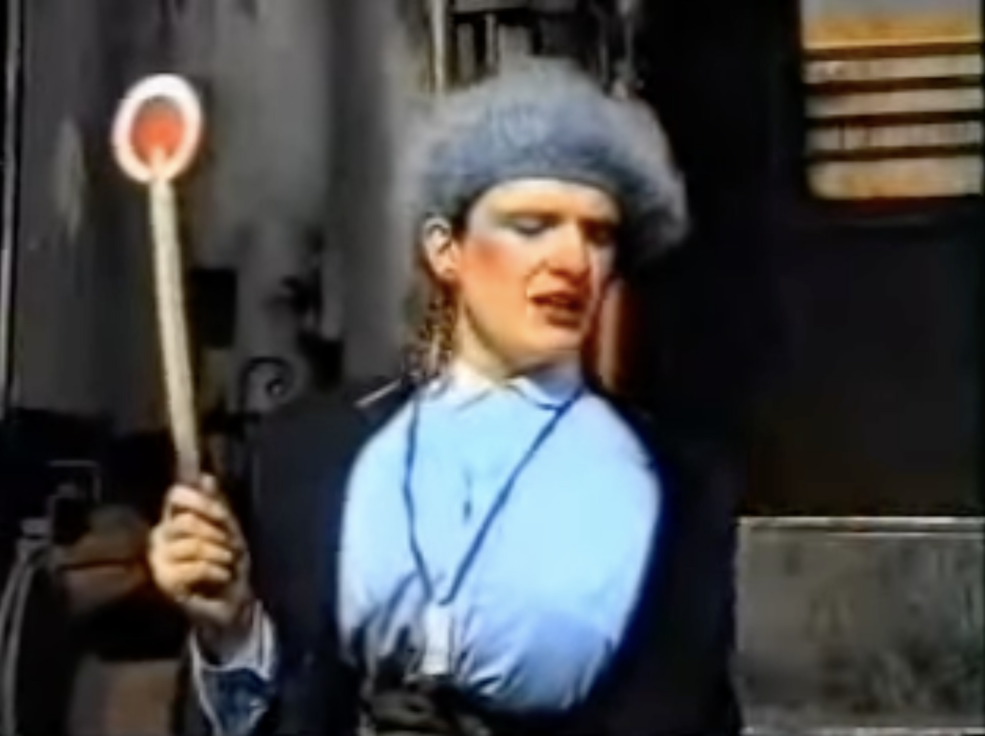Это был Андрей Данилко, а не Верка Сердючка: появились интересные детали видео 1995 года, где артист говорит по-украински