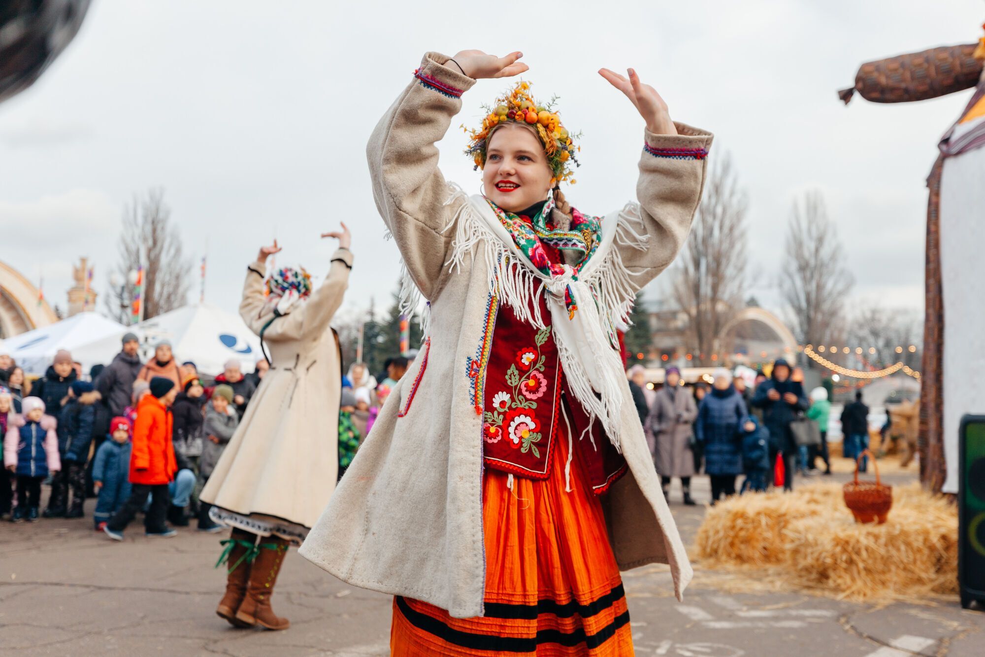 Народные обряды, традиционные блюда и веснянки: как на ВДНХ будут праздновать "Масленицу"