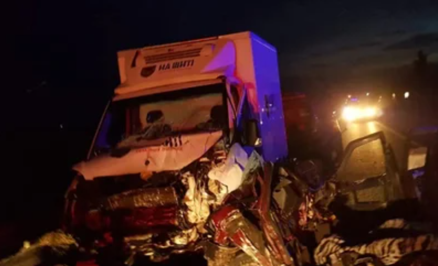 Во Львовской области пьяный водитель влетел в автомобиль эвакуации павших воинов: погибли три человека. Фото