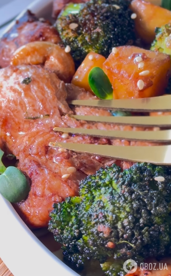 Філе індички з броколі та манго: повноцінний обід або вечеря в одній страві