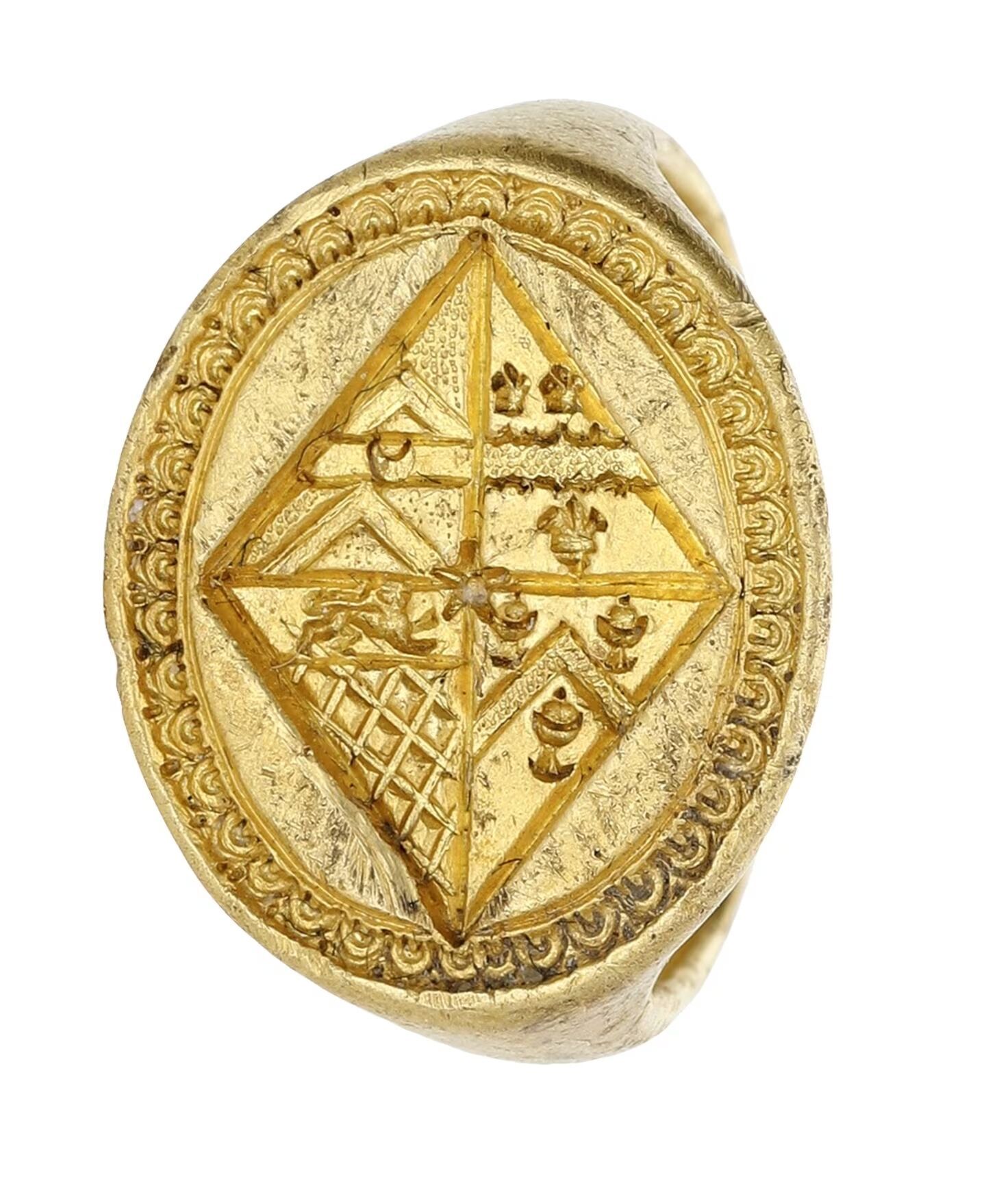 Кольцо 16-го века нашел пенсионер в Британии