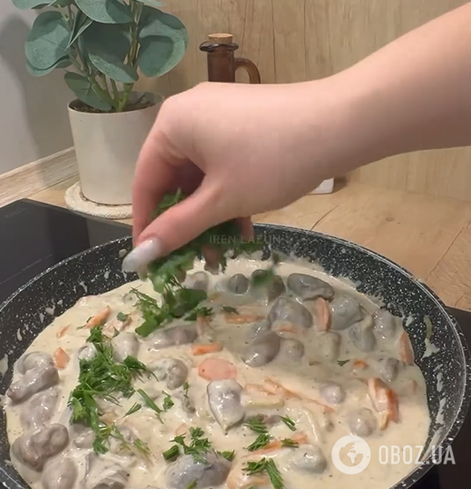 Как вкусно приготовить куриные сердечки на сковородке: получатся очень мягкими