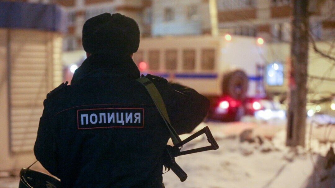 Вице-чемпиона России по фигурному катанию пытались зарезать ножницами в метро Санкт-Петербурга
