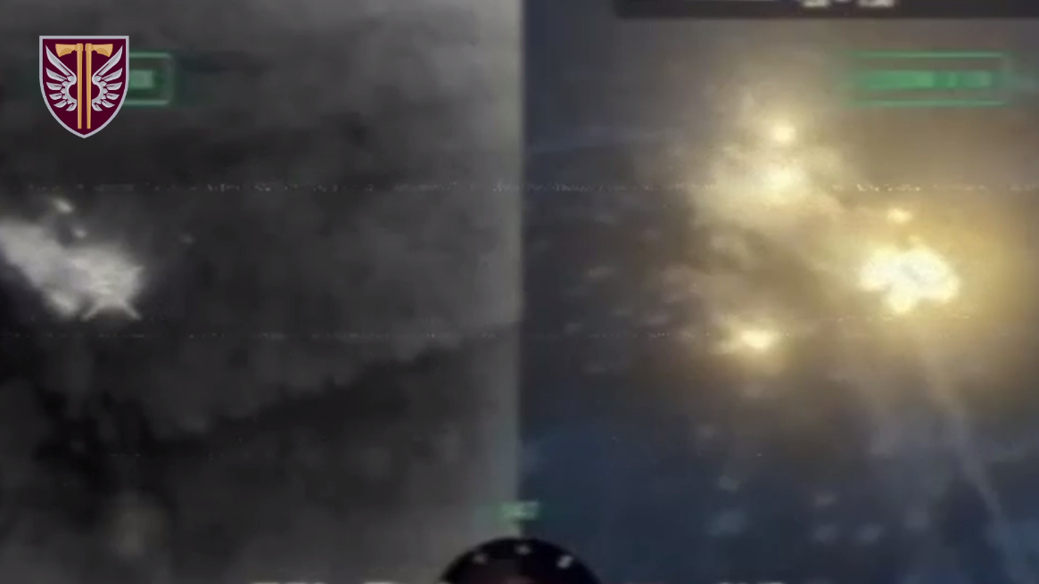 Артиллеристы ДШВ четким выстрелом уничтожили склад боеприпасов врага: зрелищное видео