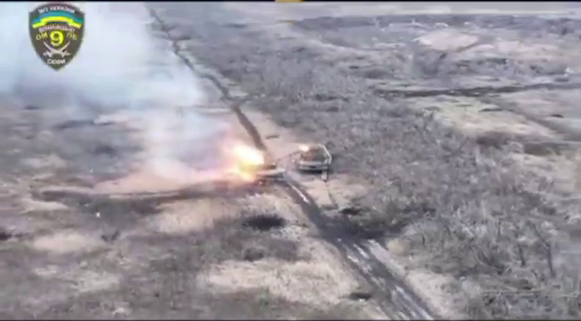 Работают "Винницкие Скифы": воины 59-й бригады эффектно уничтожили танк у Невельского Донецкой области. Видео