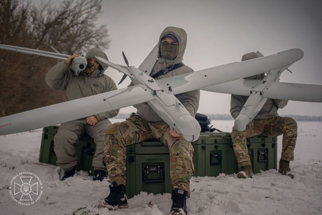Працює вдень і вночі: контррозвідники СБУ отримали безпілотний авіакомплекс "Лелека-100". Фото