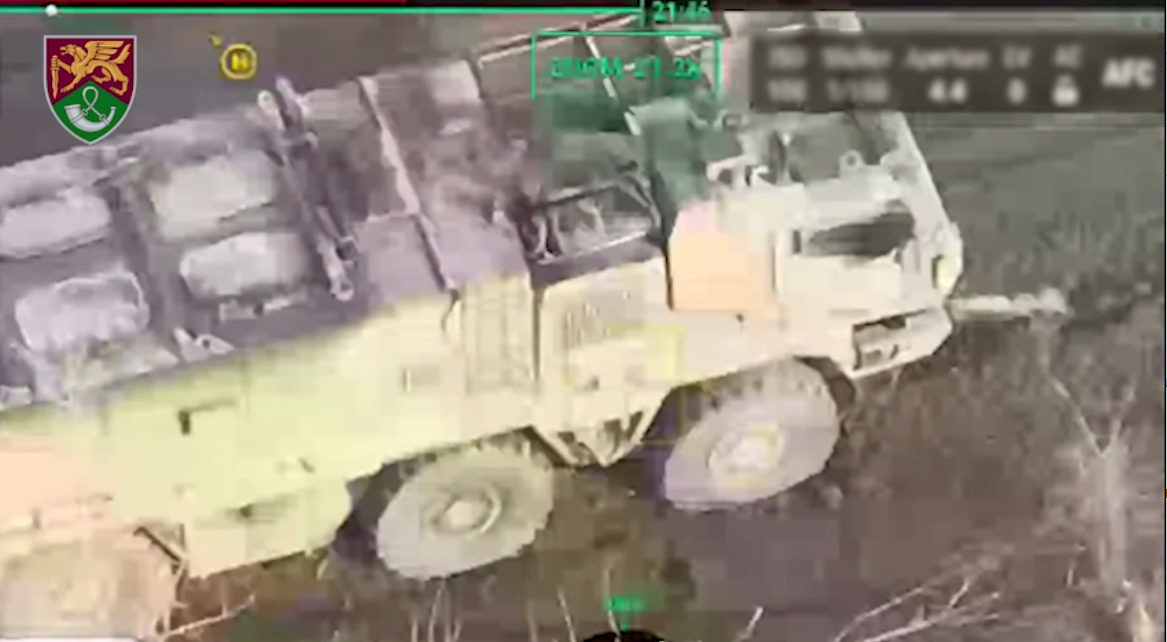 Знищено російський броньовик "Тайфун-К" за $2,5 млн: артилеристи показали ефектну роботу по ворогу