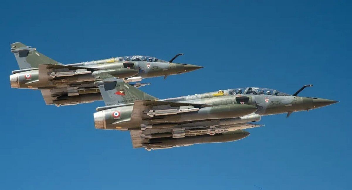 Пара Dassault Mirage 2000D