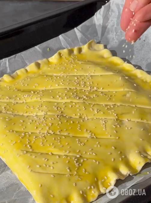 Быстрый слоеный пирог с сыром и шпинатом: идеально подойдет для сытного обеда