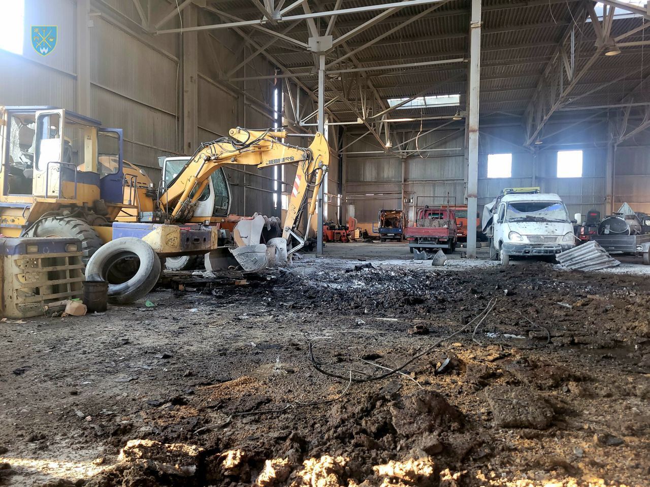 На Одещині російський дрон влучив у промисловий об'єкт: сталася пожежа