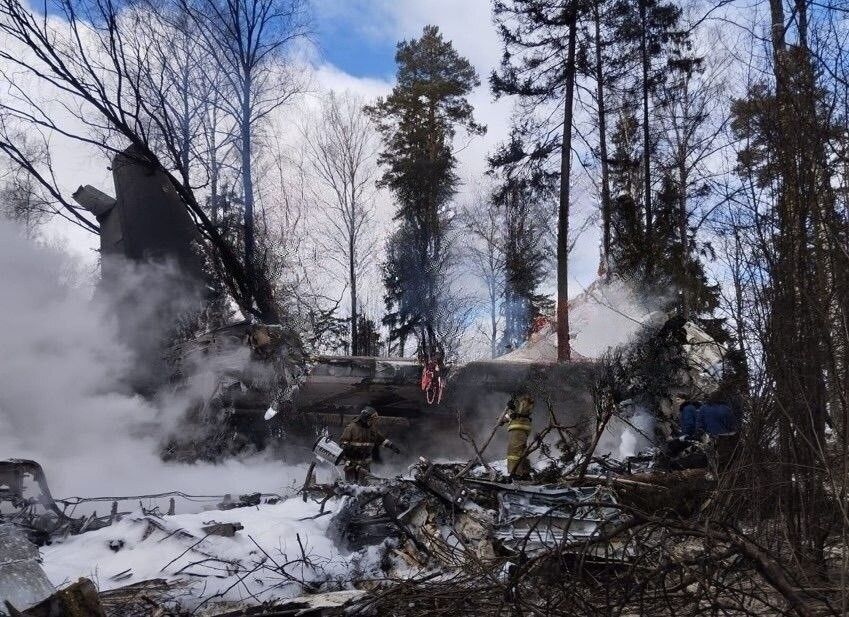 Стало відомо, скільки людей було на борту військового Іл-76, який впав у Росії