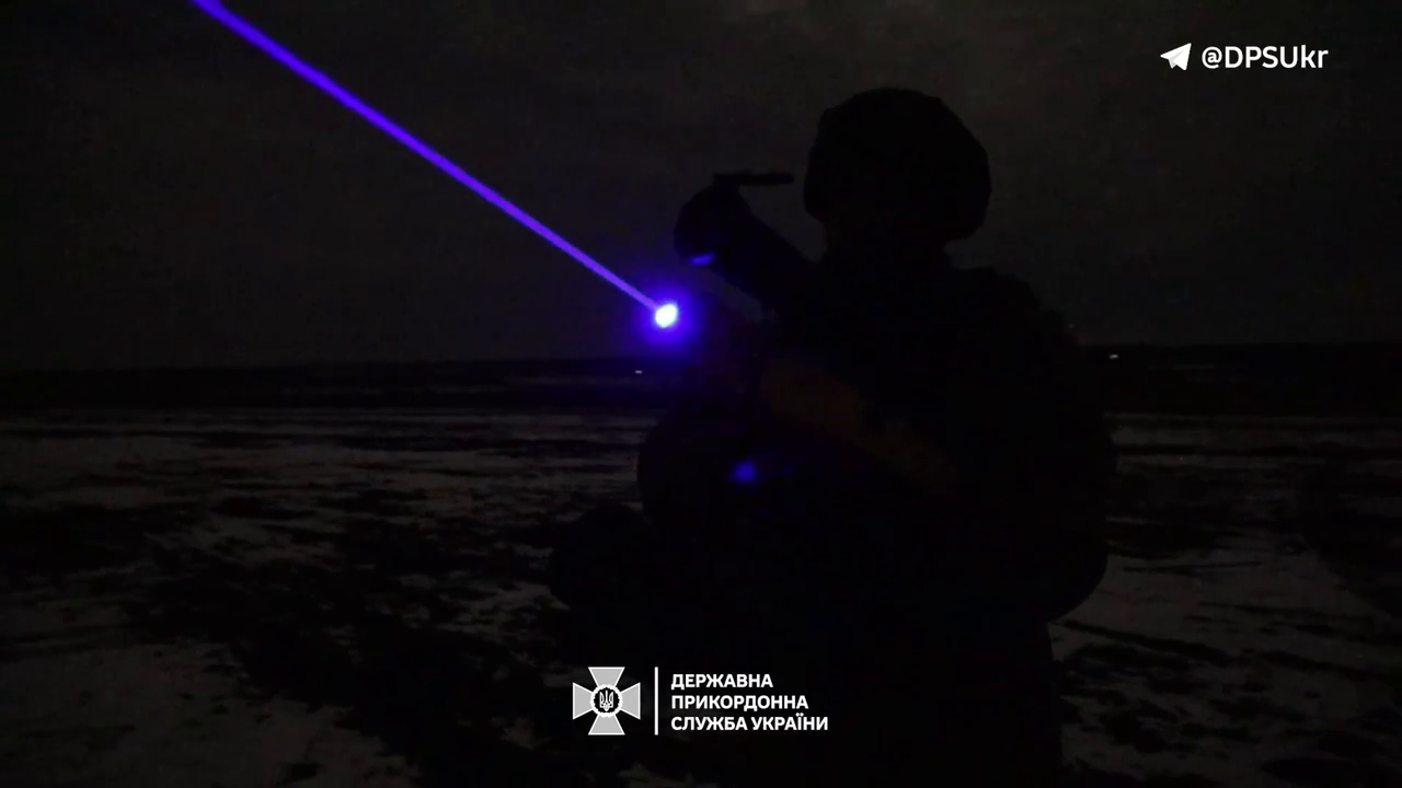 Работают день и ночь: охотники на "Шахедов" рассказали, как отрабатывают по вражеским дронам. Видео