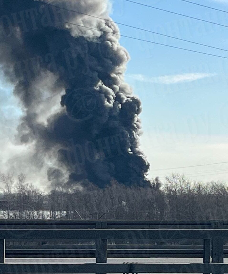 Все по плану? В Санкт-Петербурге произошел пожар возле ТЭЦ, валит черный дым. Фото и видео