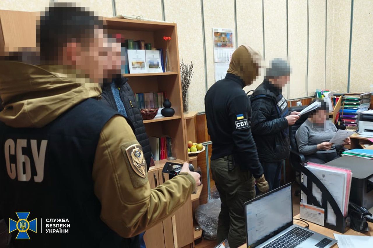 В Украине разоблачили новые схемы для уклонистов: среди фигурантов – трое чиновников медучреждений и адвокат. Фото