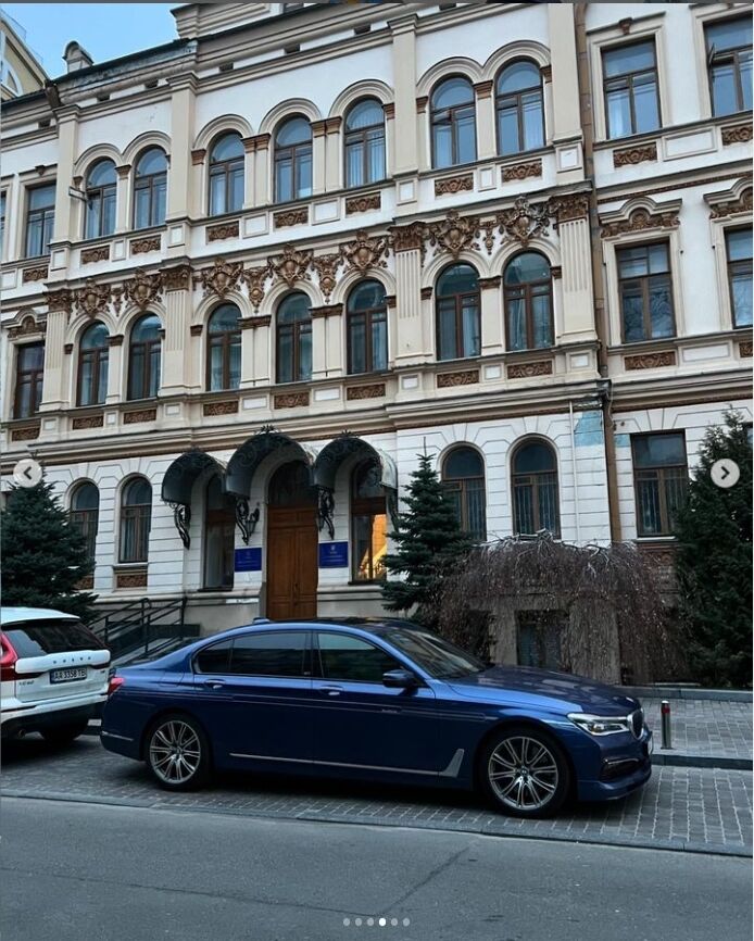 600 кінських сил під капотом: у Києві помітили рідкісний Alpina B7, створений на базі BMW. Фото і подробиці