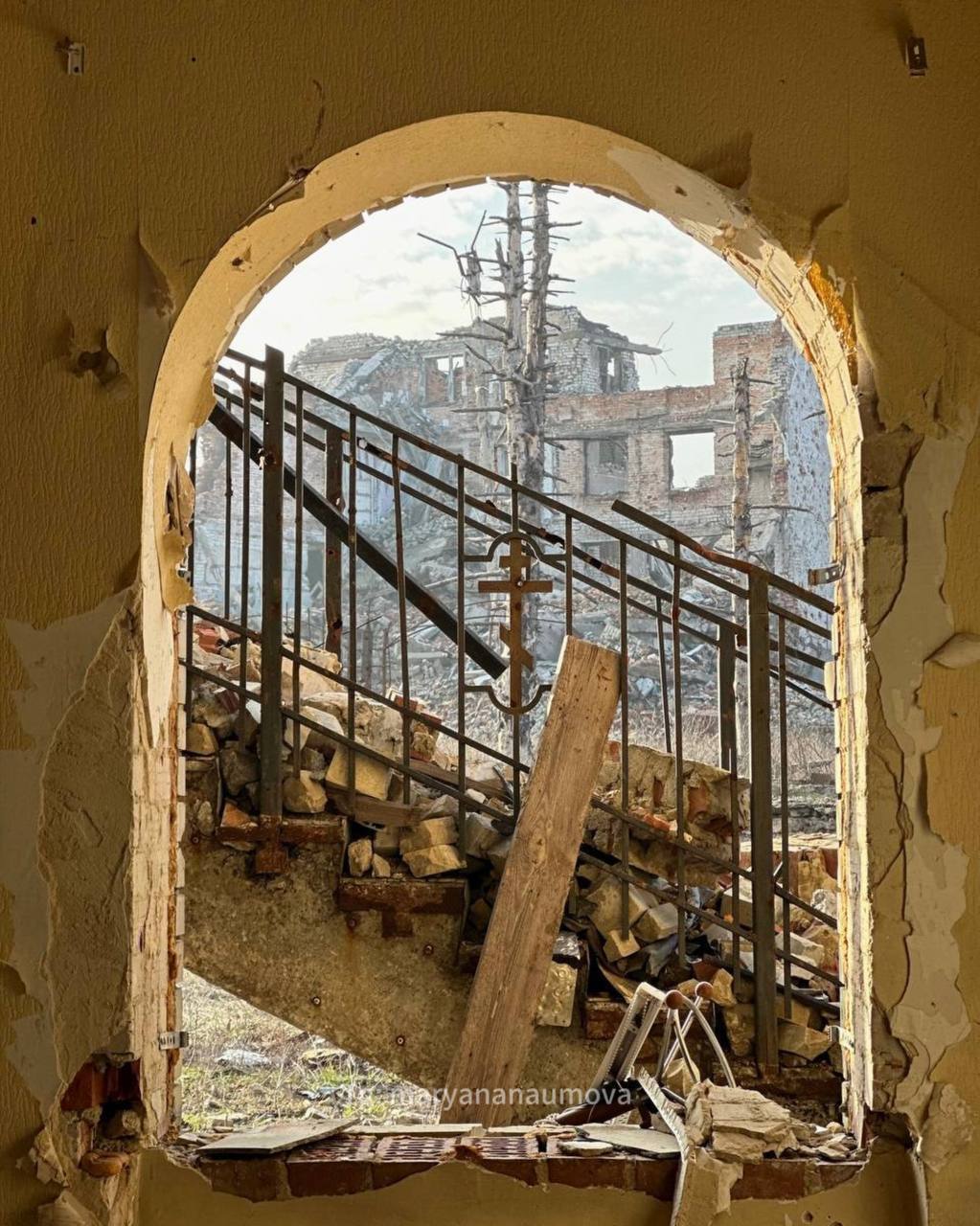 "Звільнення" по-російськи: в мережі показали моторошні фото зі зруйнованої окупантами Мар'їнки 
