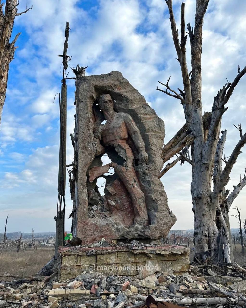 "Звільнення" по-російськи: в мережі показали моторошні фото зі зруйнованої окупантами Мар'їнки 