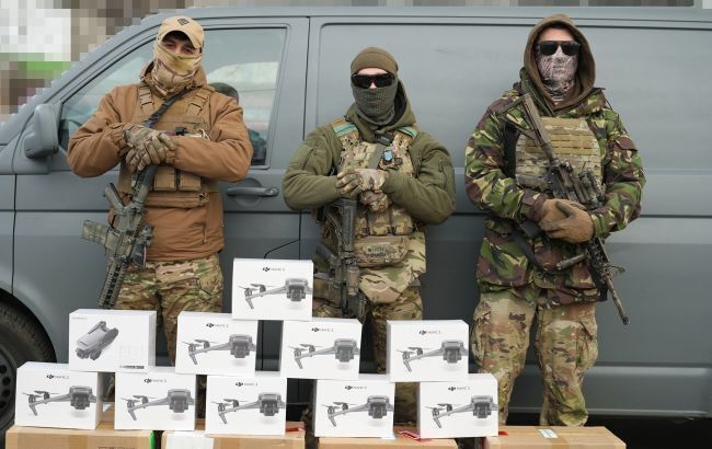 Бойцы ГУР получили 15 дронов от FAVBET Foundation