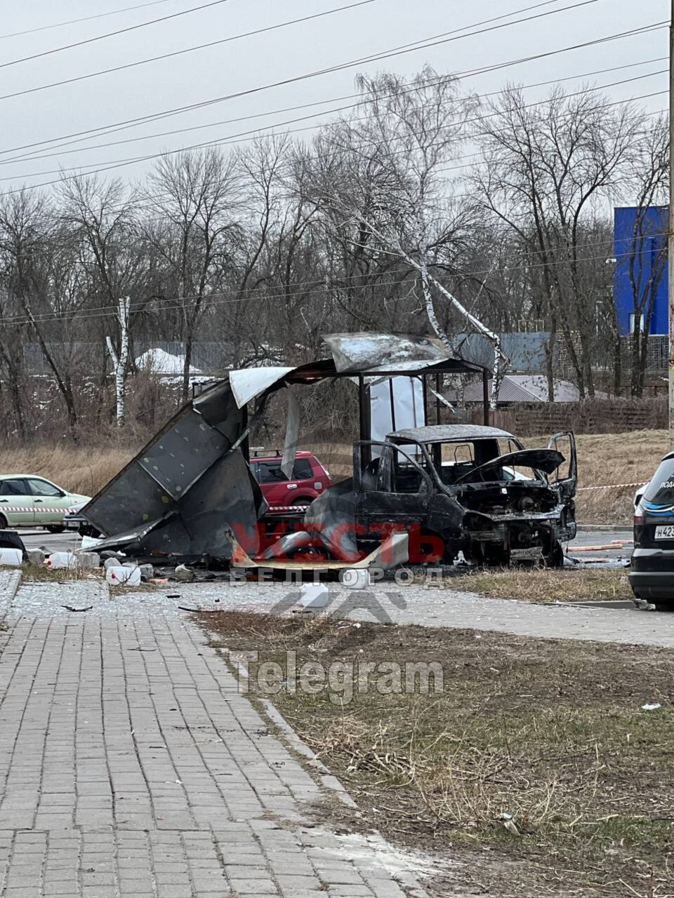 Гремели взрывы, поднялся дым: в Белгородской области продолжаются атаки, россияне паникуют. Фото и видео