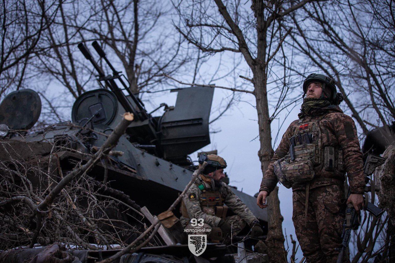 Небесные часовые: в ВСУ показали работу зенитчиков 93-й бригады в Донецкой области. Фото