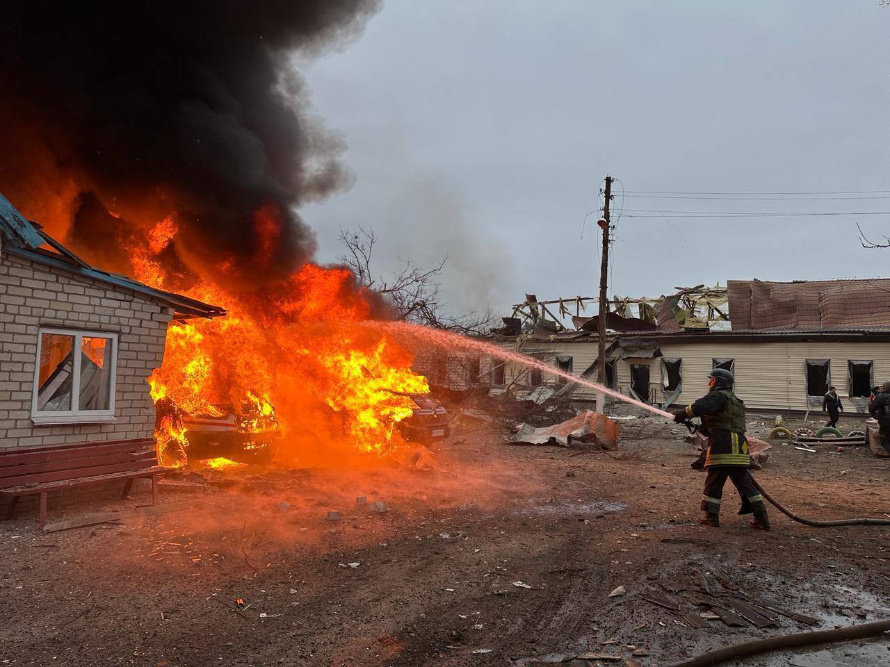На Харьковщине в результате вражеской атаки поврежден объект критической инфраструктуры