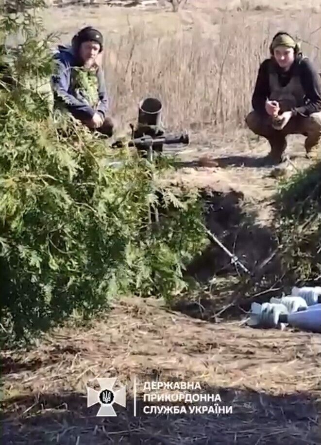 Українські прикордонники надіслали росіянам вибухові "правильні бюлетені": відео