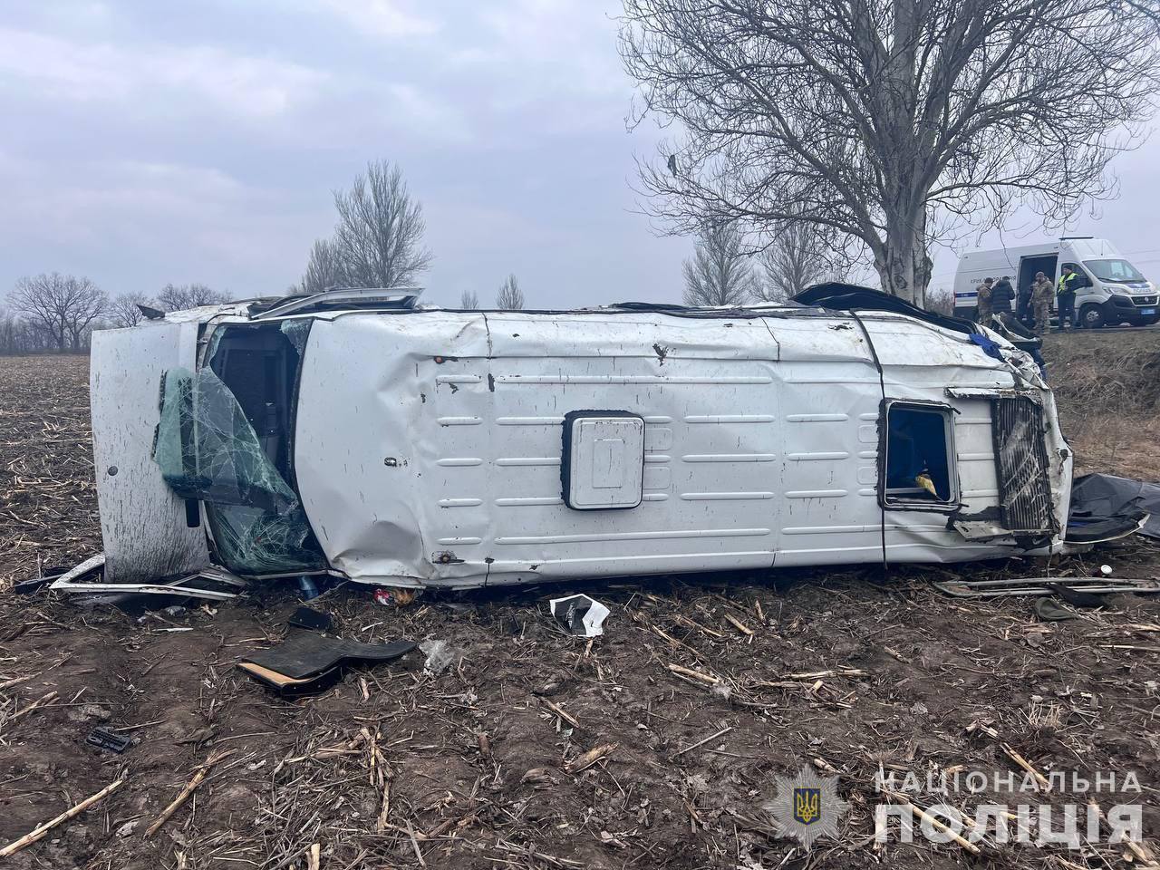 На трассе Днепр – Павлоград перевернулась маршрутка: есть жертвы и много раненых. Видео