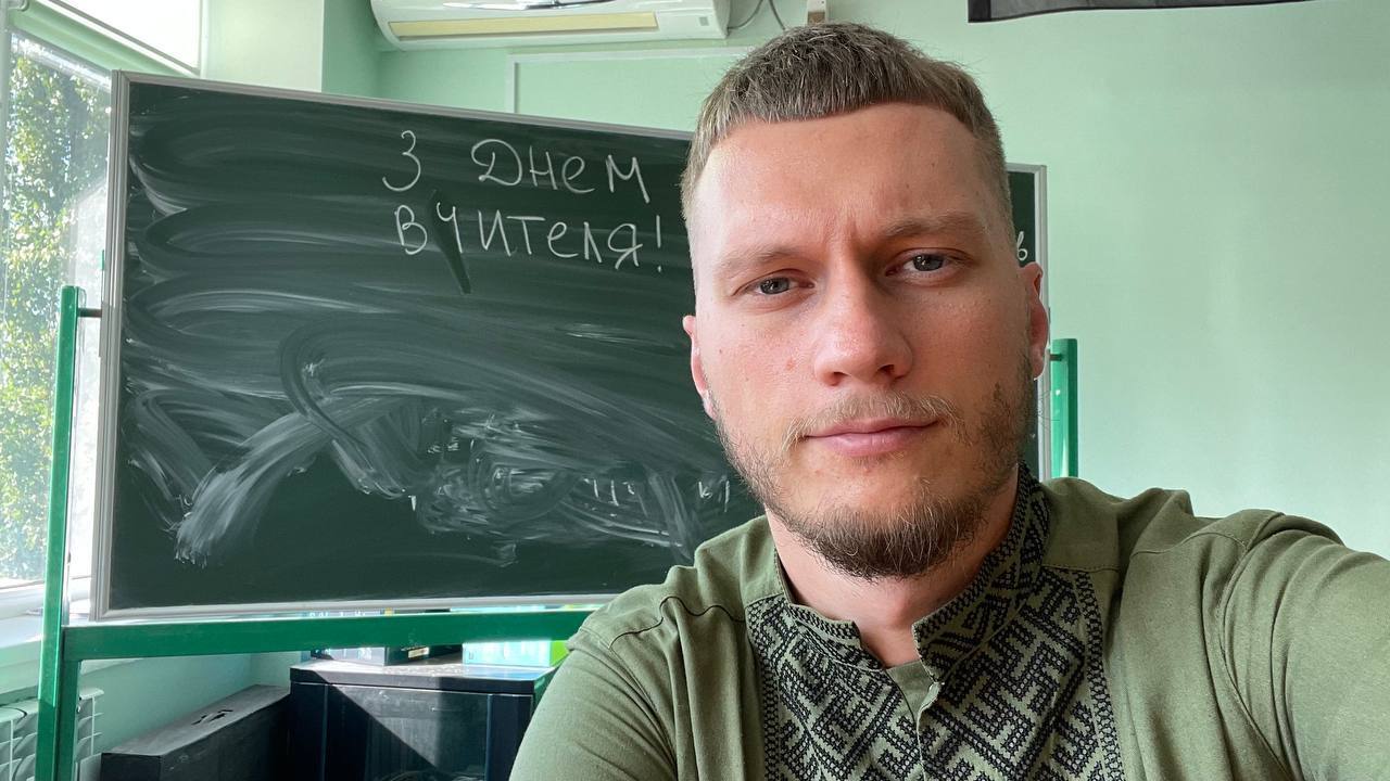 Программы не совпадают, а ученики боятся спрашивать: учитель-звезда сети посоветовал ввести в школах Украины два новых предмета