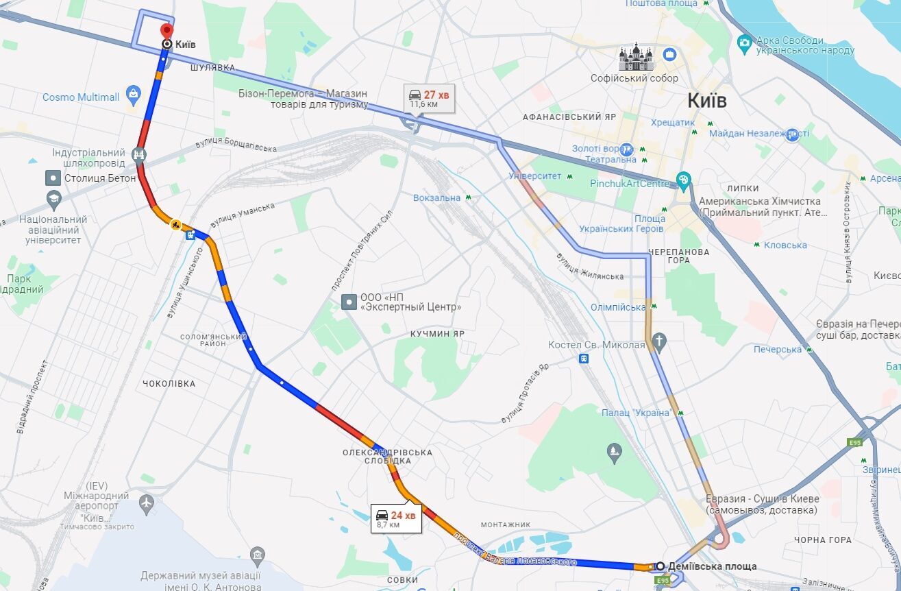 В Киеве пробки усложнили движение на дорогах: где "тянутся" машины. Карта