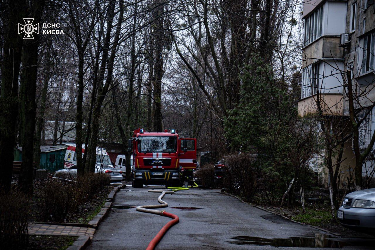 В Киеве при пожаре погибла женщина: подробности трагедии. Фото