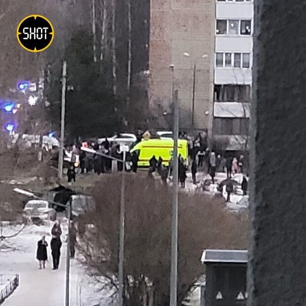 У Санкт-Петербурзі чули потужний вибух: уламки БПЛА нібито впали біля житлового будинку, почалася пожежа. Відео