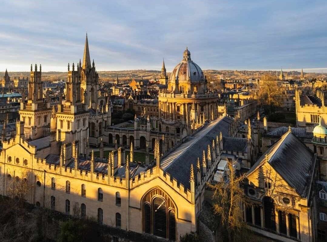 Найкрасивіші університети світу: споруди, які треба побачити під час подорожі
