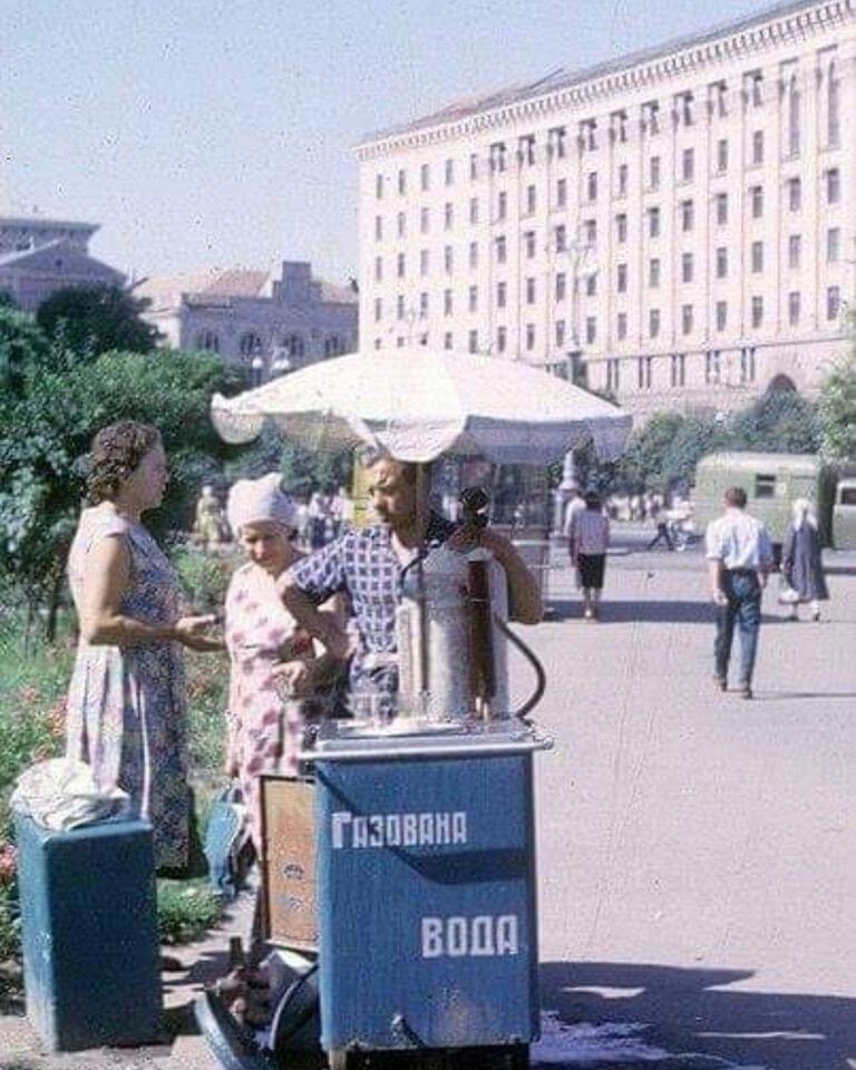 МАФи в Києві: 90-річна історія появи та розвитку кіосків у столиці. Історичні фото