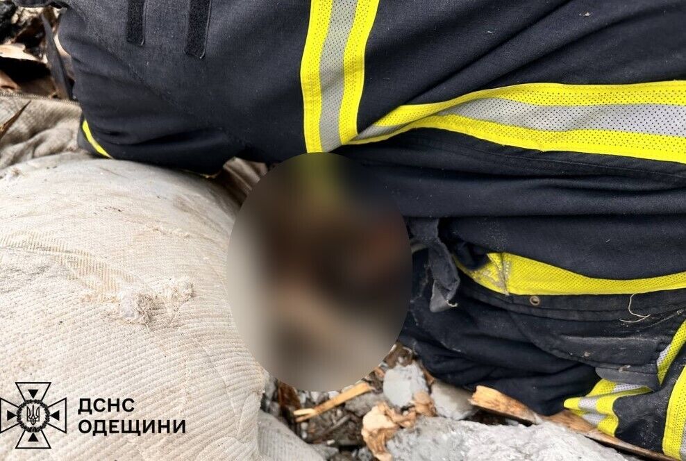 В Одессе в результате попадания "Шахеда" разрушена 9-этажка: погибли 12 человек, среди них  – пятеро детей. Все детали