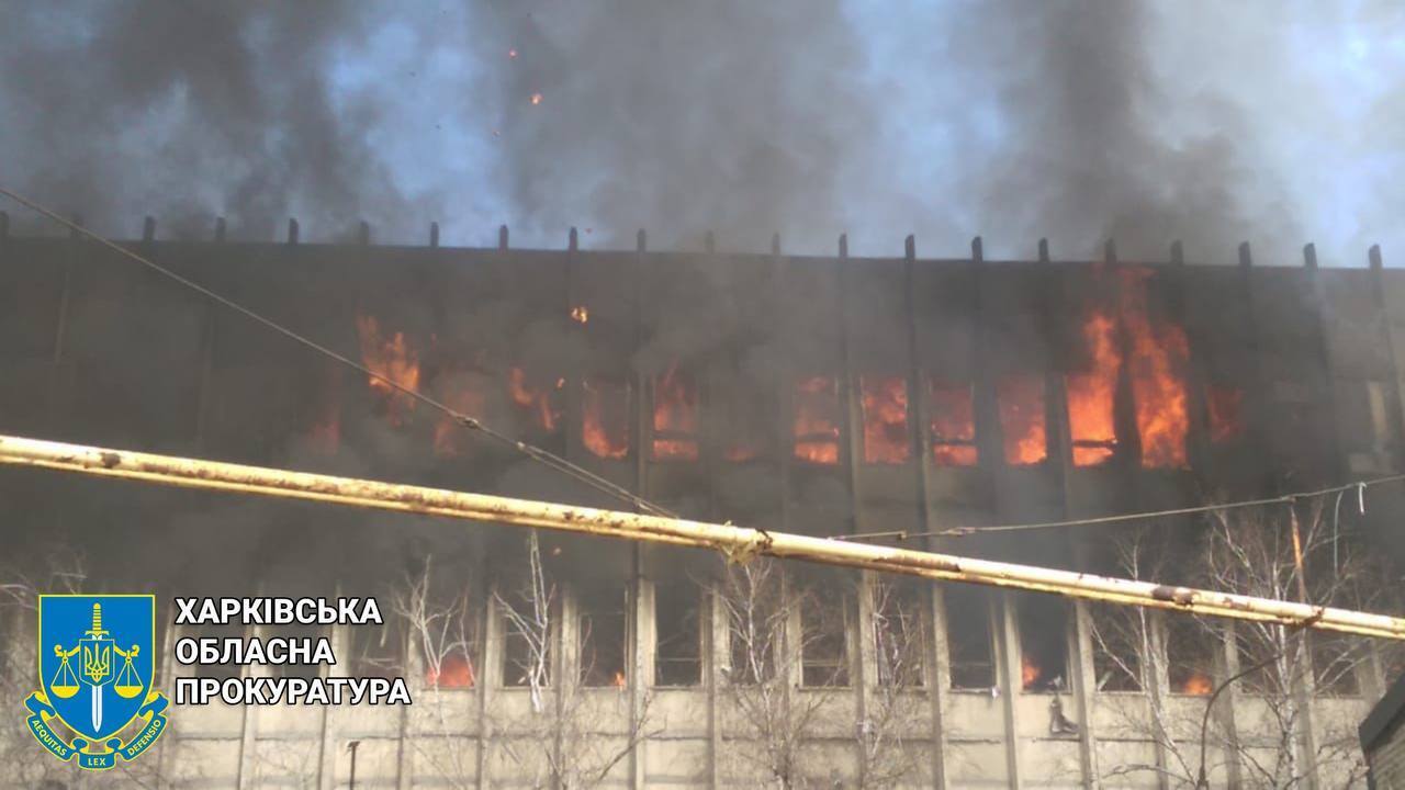 Оккупанты ударили по Харькову противокорабельной ракетой Х-35: есть жертвы. Фото и видео
