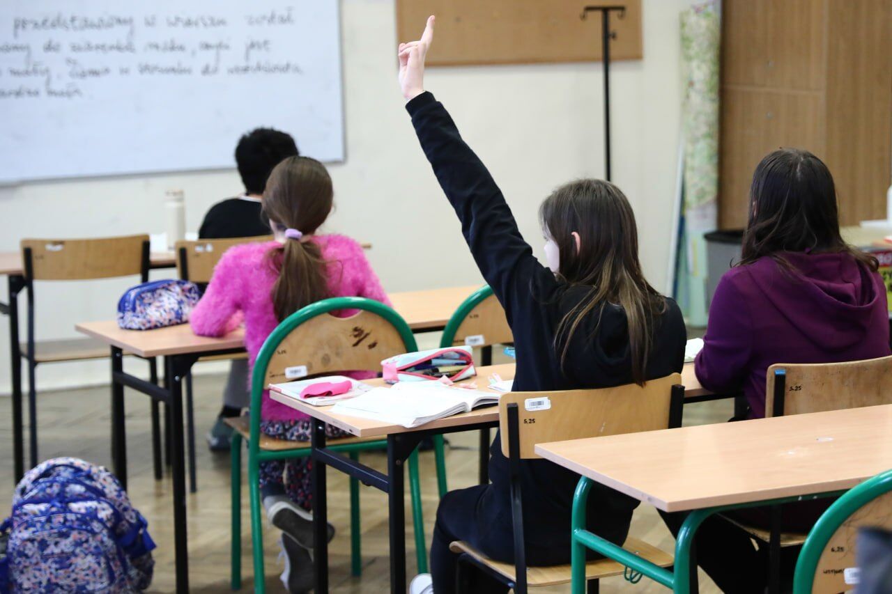 Школи і дитячі садки Одеси переводять на дистанційку через загрозу балістики: які заклади зможуть працювати офлайн