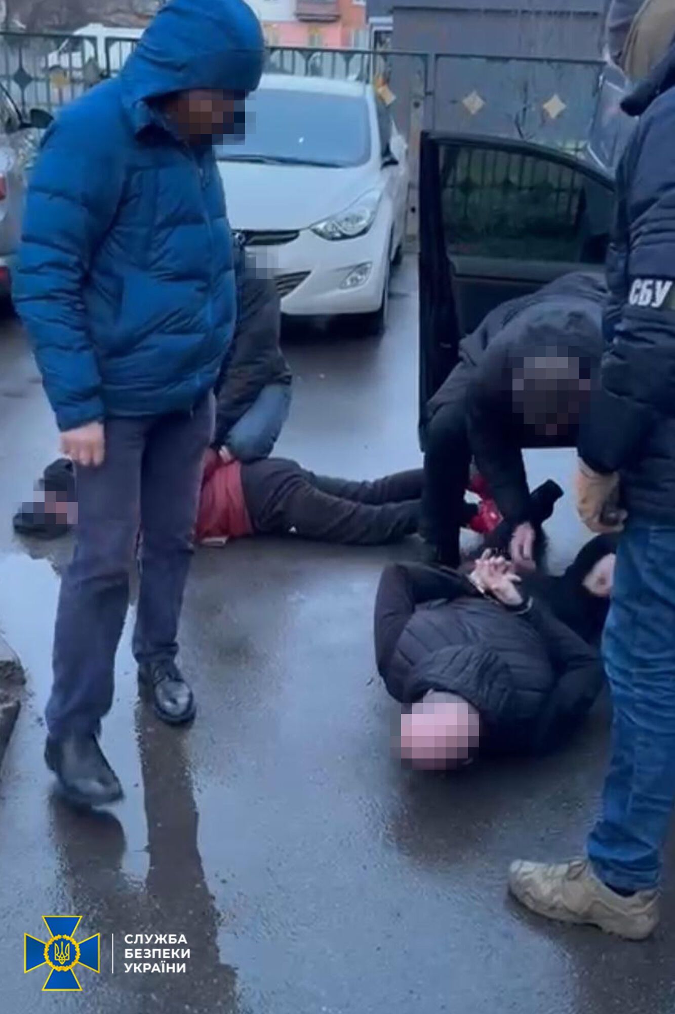 Обкладали даниною місцевих підприємців: на Київщині затримали банду вимагачів. Фото