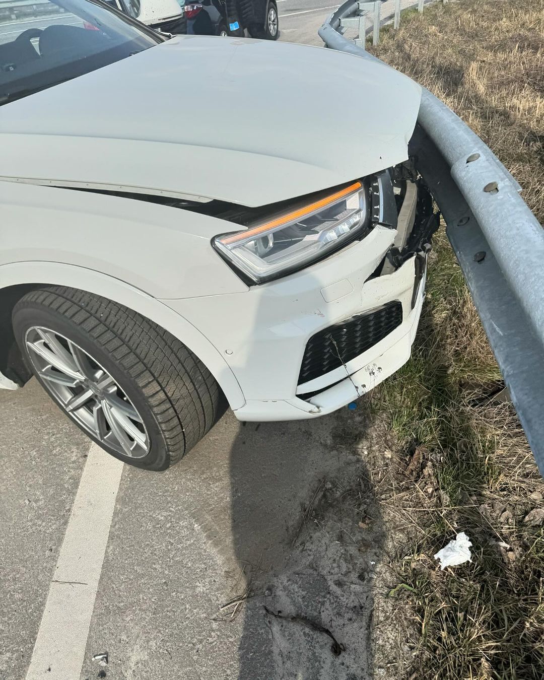 "Мисс Украина Вселенная-2021" Анна Неплях попала в серьезное ДТП и показала разбитое авто. Фото