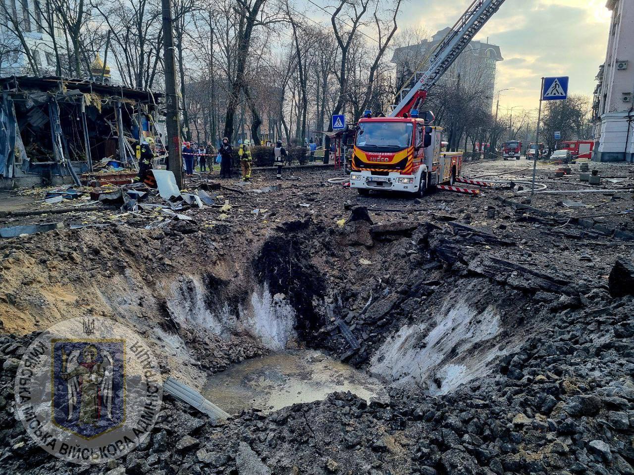 Окупанти атакували Україну ракетами, були пуски "Кинджалів": у Києві й області прогриміли вибухи, працювали сили ППО