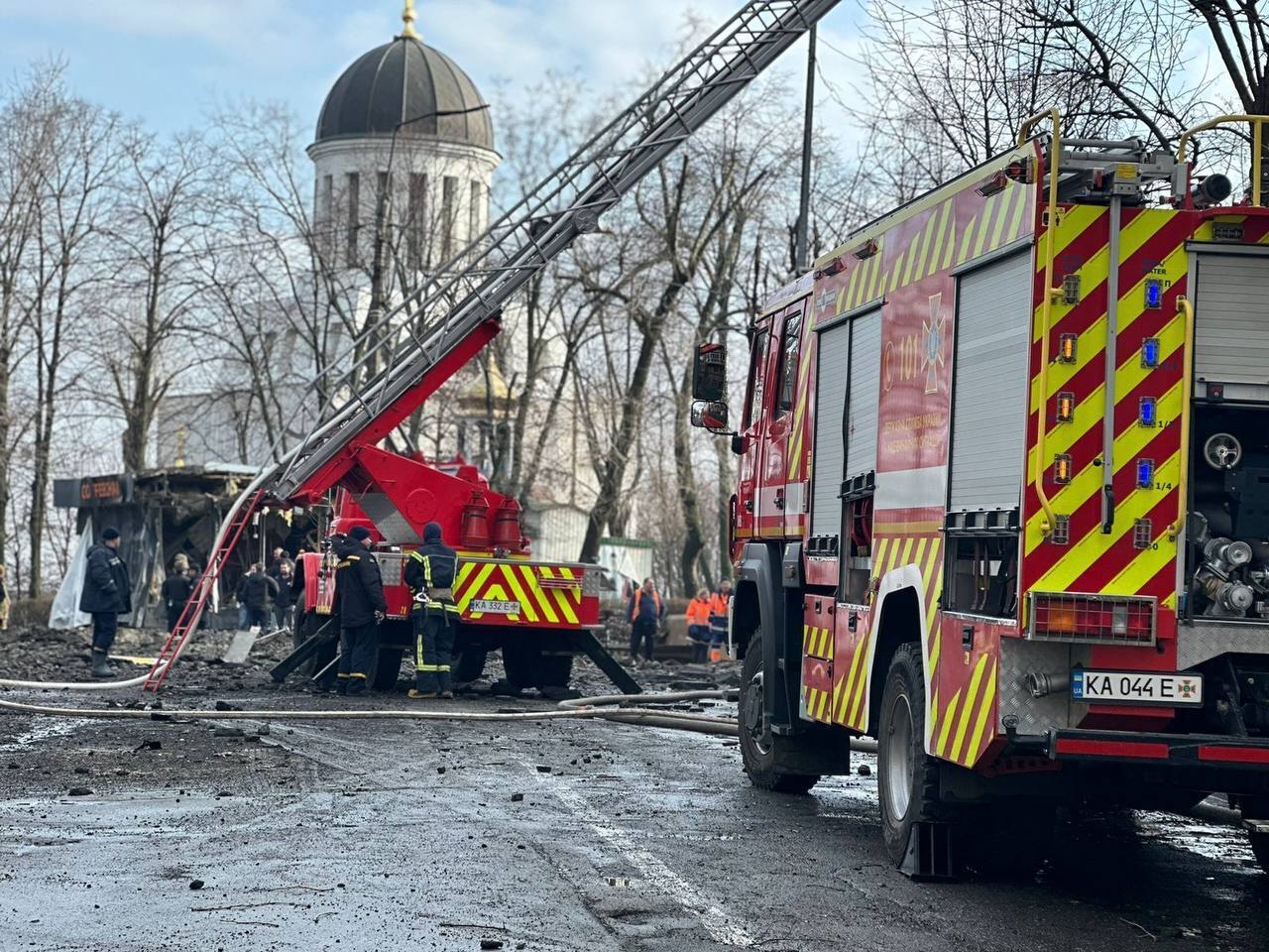 Число пострадавших в результате атаки РФ на Киев возросло до 13 человек, среди раненых – ребенок. Фото и все подробности