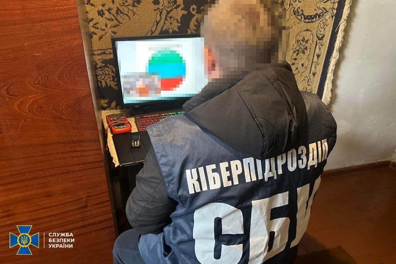 Помощь врагу предложил сам: СБУ задержала наводчика РФ, который "охотился" на танковые колонны ВСУ вблизи линии фронта в Харьковской области