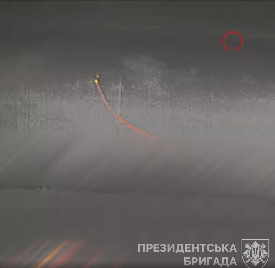 Украинский защитник сбил крылатую ракету, летевшую на Киев, из "Стингера": видео