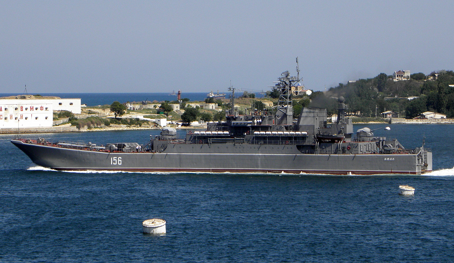 БДК "Ямал" и "Азов": что известно о кораблях ЧФ РФ, которые ВСУ поразили в ночь на 24 марта