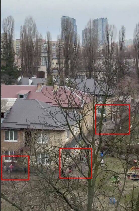 Под звуки сирен и взрывы: в сети показали, как в Киеве во время обстрела дети бежали в укрытие. Видео