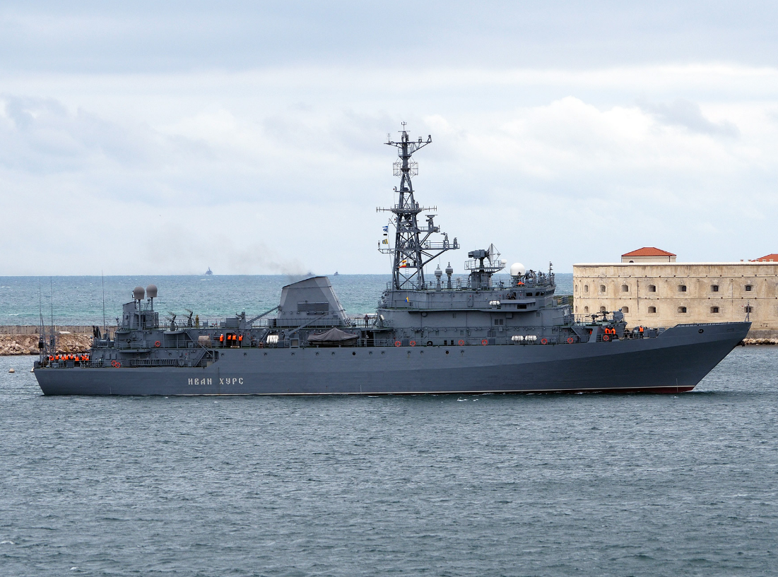Унаслідок удару по окупованому Севастополю міг бути пошкоджений третій корабель: що відомо про судно "Іван Хурс"