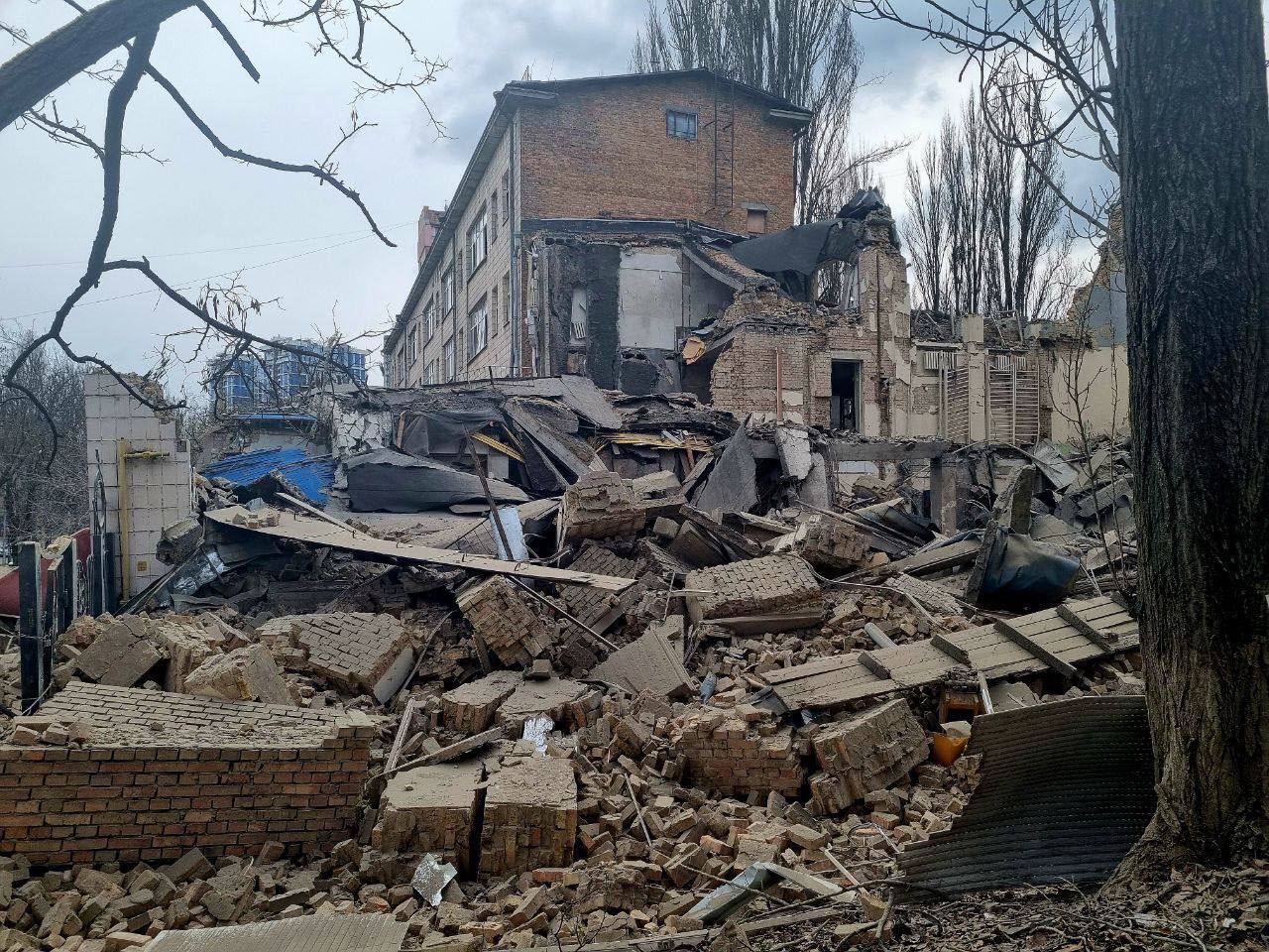 "Украине нужно больше ПВО": Зеленский отреагировал на новый удар РФ по Киеву